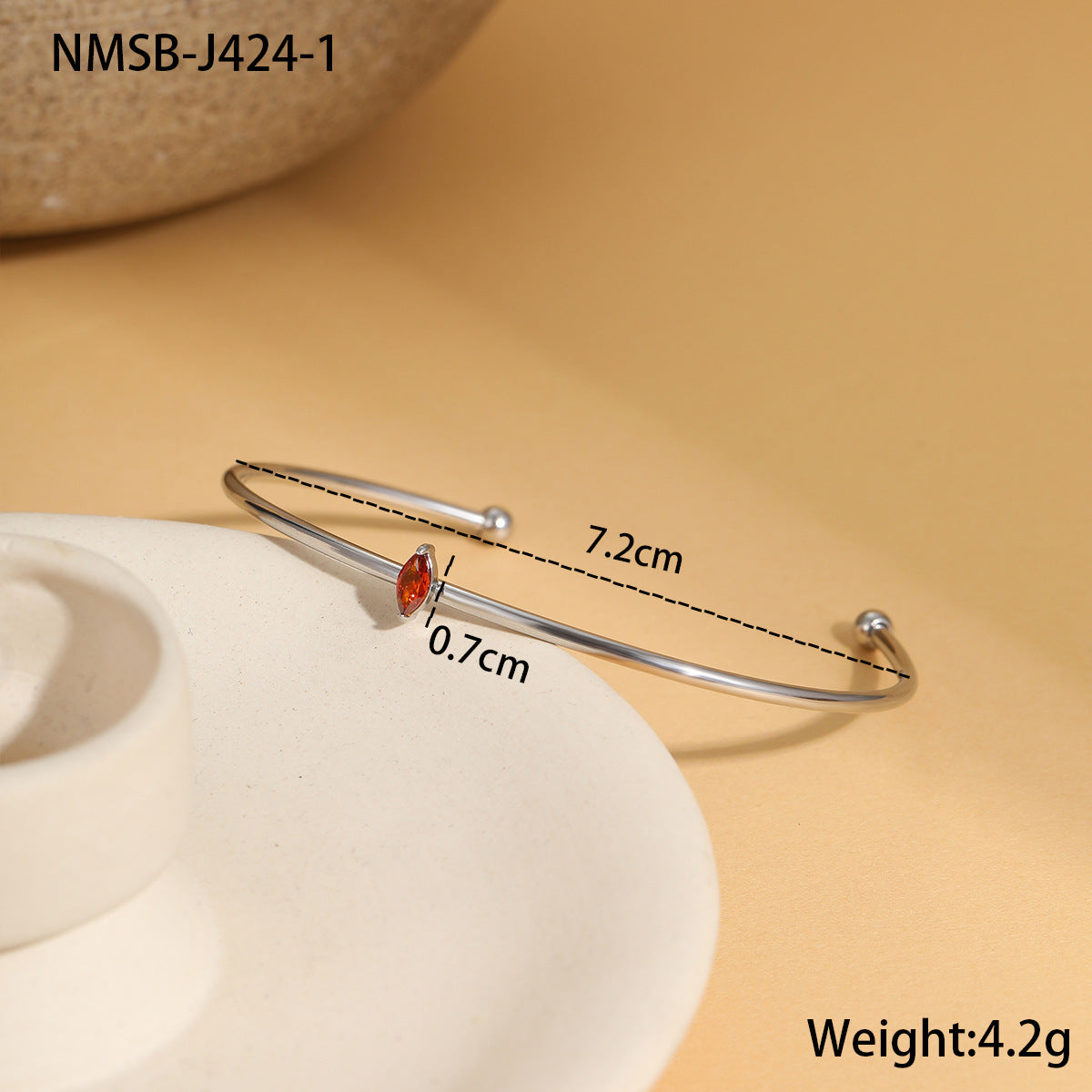 Bracciale alla moda geometrico in acciaio al titanio con intarsio di zirconi colorati da donna, gioiello anallergico placcato a mano