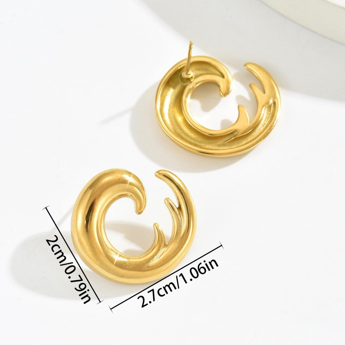 Pendientes Geométricos Ondulados para Mujer de Aleación de Zinc con Acabado Galvanizado, Pendientes Minimalistas de Moda