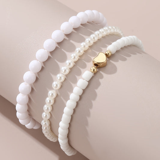 Minimalist Heart-Shaped Imitation Pearl Bracelet for Girls and Children Aged 6-10 Years and Up Elegant Hand Jewelry with Handcrafted Finish