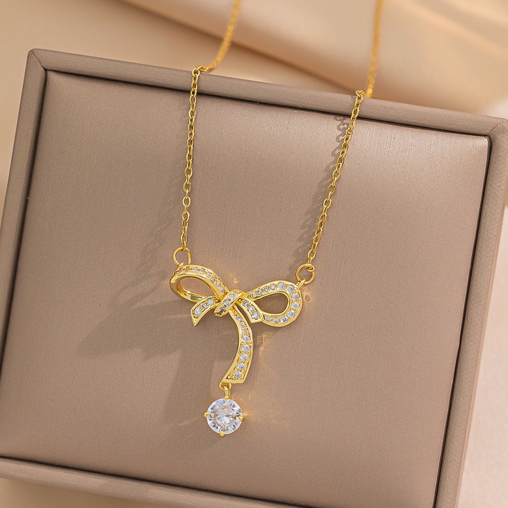 Minimalist Geometric Titanium Steel Necklace for Women with Gold Plating Locket Chain Fashion Accessory