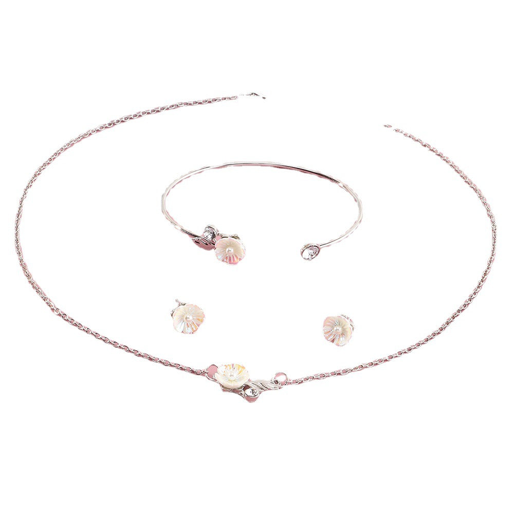 Set collana con ciondolo floreale in lega tonalità fredda con bracciale e orecchini coordinati per bambini, finitura placcata, stile catena a clavicola