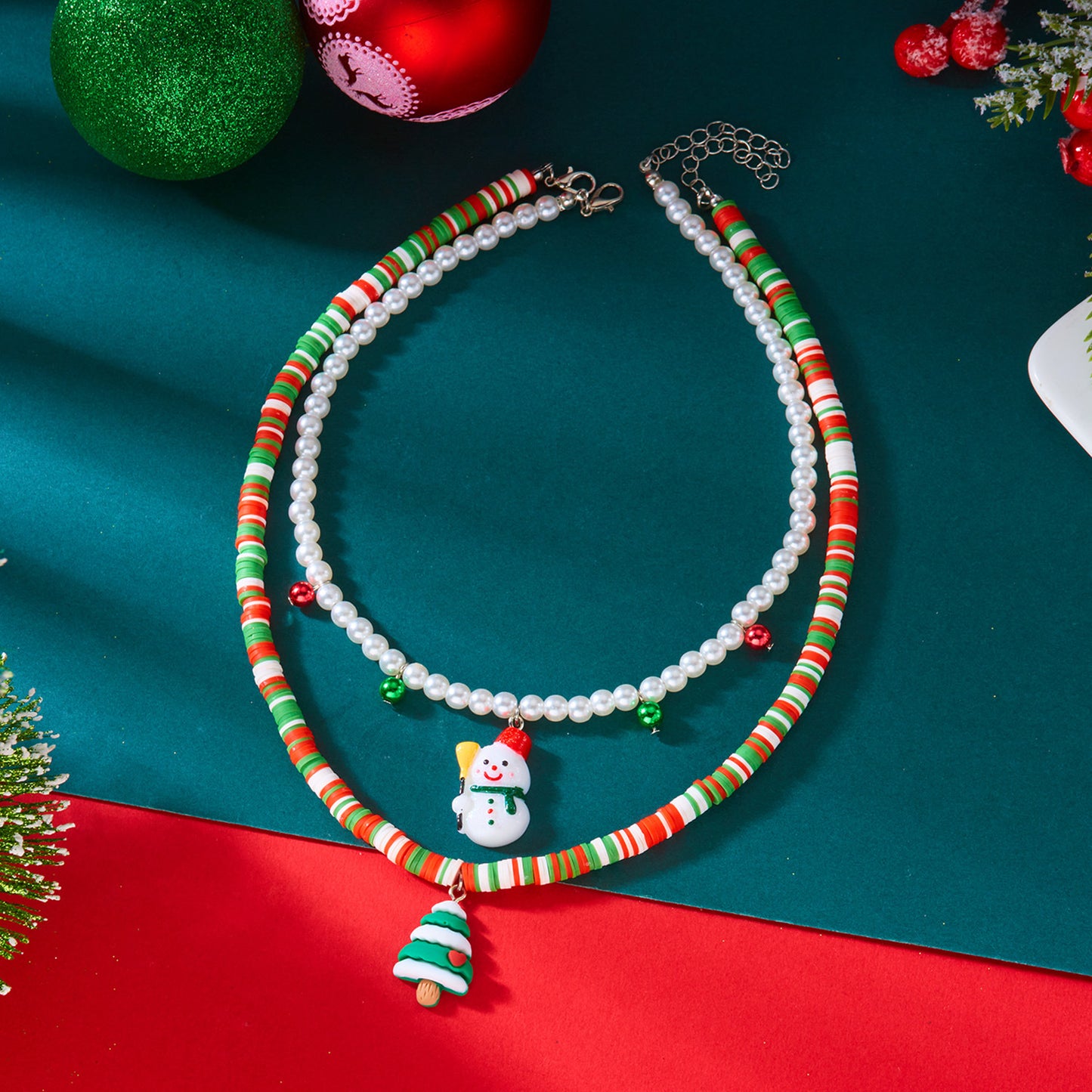 Set collana natalizia fatta a mano in argilla polimerica con ciondoli a forma di renna e pupazzo di neve su cordino cerato, unisex