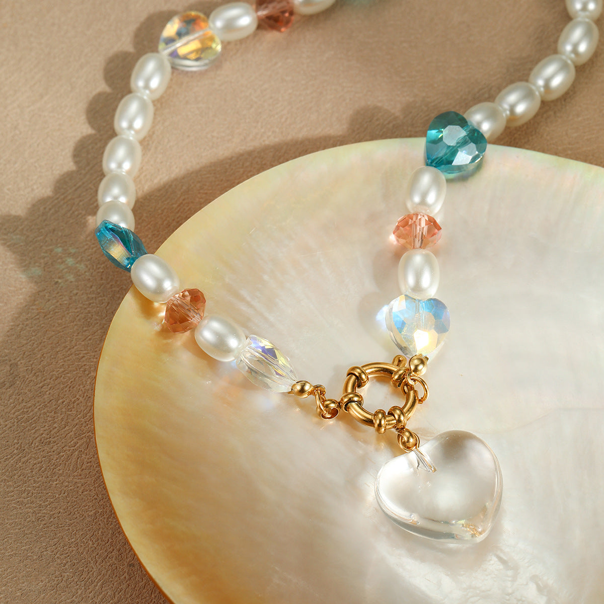 Sweet Heart-Shaped Stainless Steel Pendant Necklace with Electroplated Finish for Women, Fashionable Office Wear Style