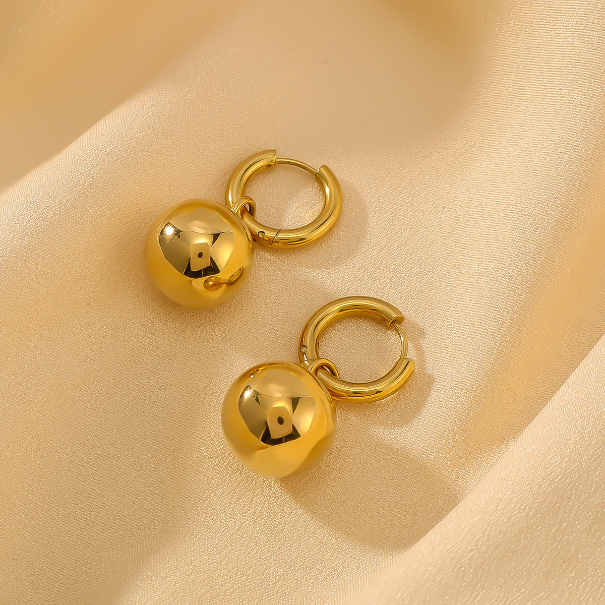 Minimalist Geometric Hoop Earrings in Stainless Steel with Mirror Finish and Detachable Dual-Use Design for Women