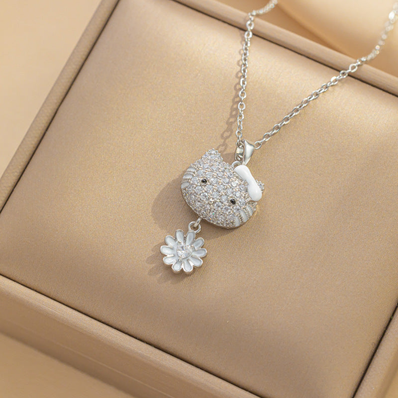 Collana con ciondolo di lusso a forma di gatto floreale da donna in acciaio al titanio con intarsi di strass su catena a O