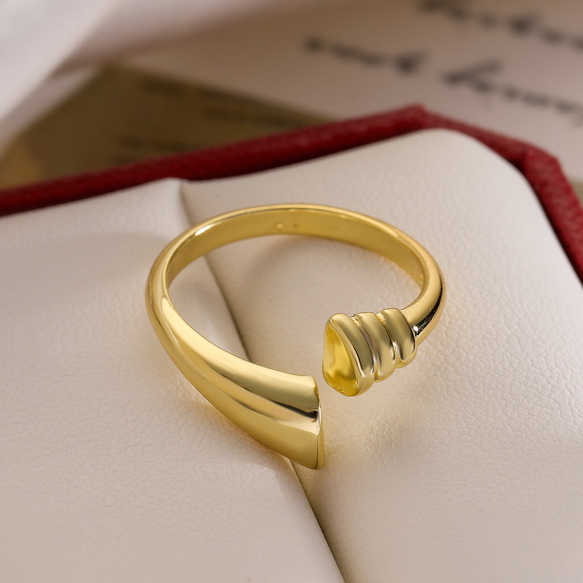 Anello Aperto Geometrico Minimalista da Donna in Rame Placcato Oro 18K, Fascia Liscia Impilabile alla Moda