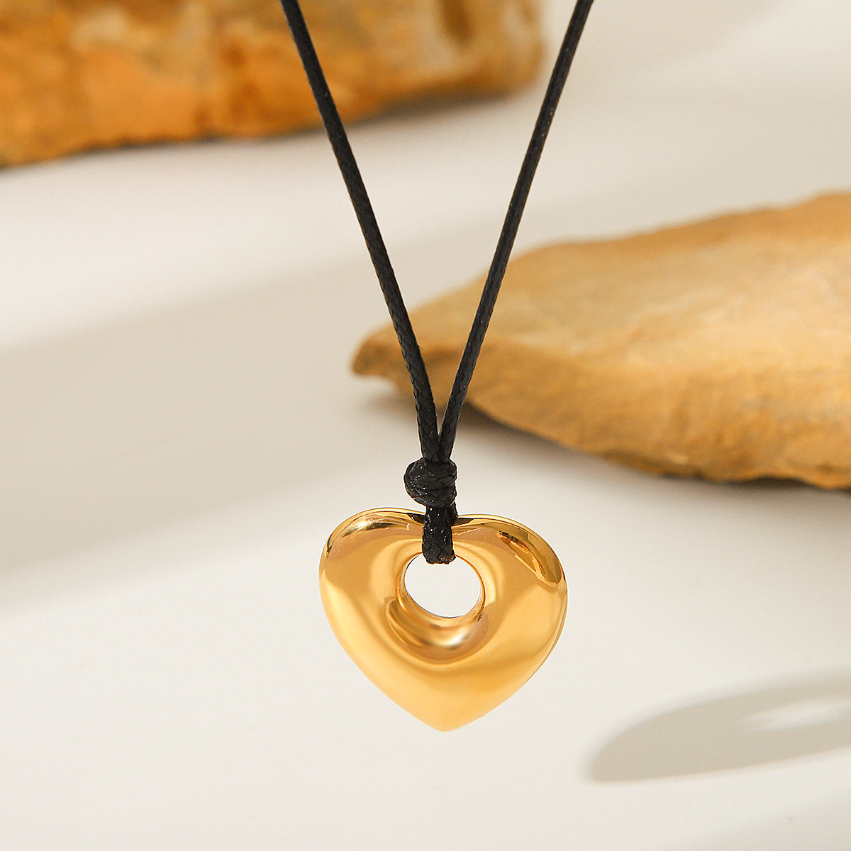 Minimalist Hollow Heart Stainless Steel Pendant Necklace for Women with Plated Finish