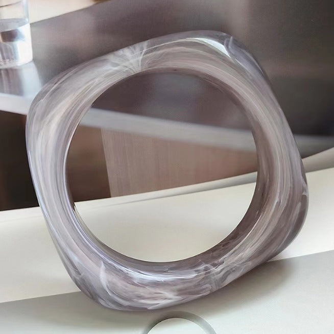 Braccialetto alla moda in acrilico traslucido geometrico irregolare