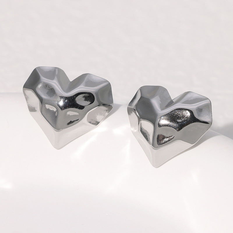 Pendientes de Tuerca Minimalistas de Acero Inoxidable con Forma de Corazón y Acabado Chapado para Mujer