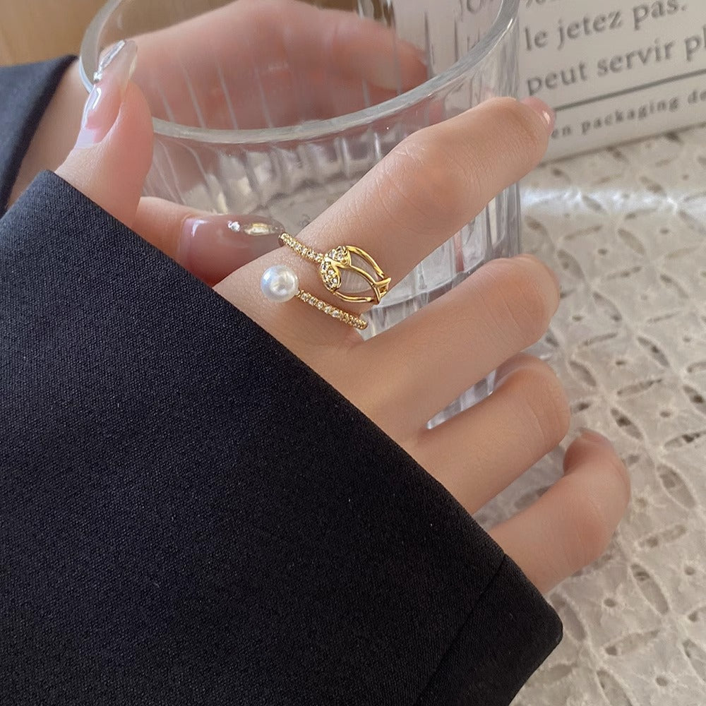 Minimalist Letter-Shaped Gold-Plated Copper Adjustable Ring for Women with Luxe Feel and Index Finger Styling