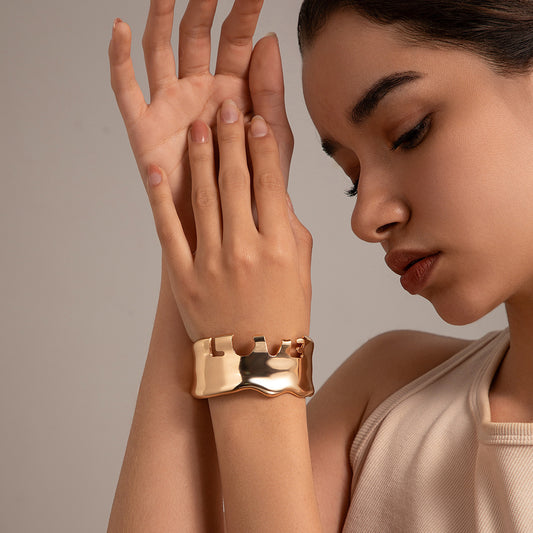 Minimalist Geometric Zinc Alloy Plated Open Cuff Bracelet