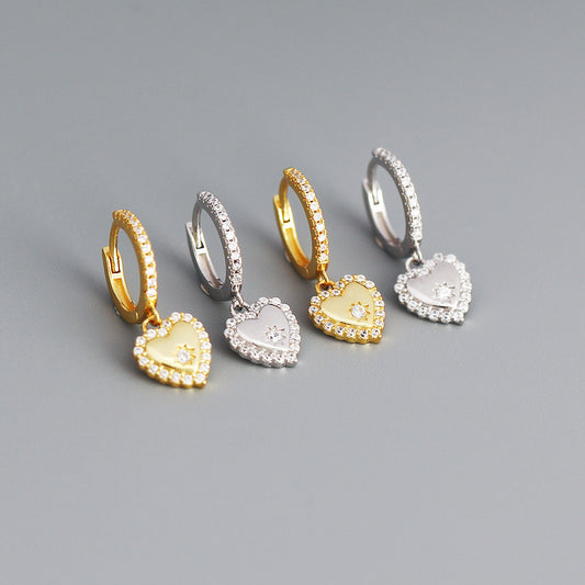 Pendientes de plata de ley con forma de corazón minimalista y circonitas engastadas para mujer