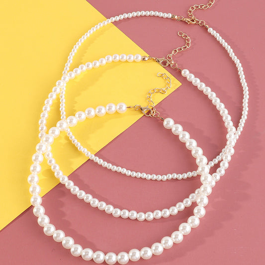 Minimalist Plastic Resin Pearl Necklace for Women, Round Bead Chain, Everyday Classic Jewelry