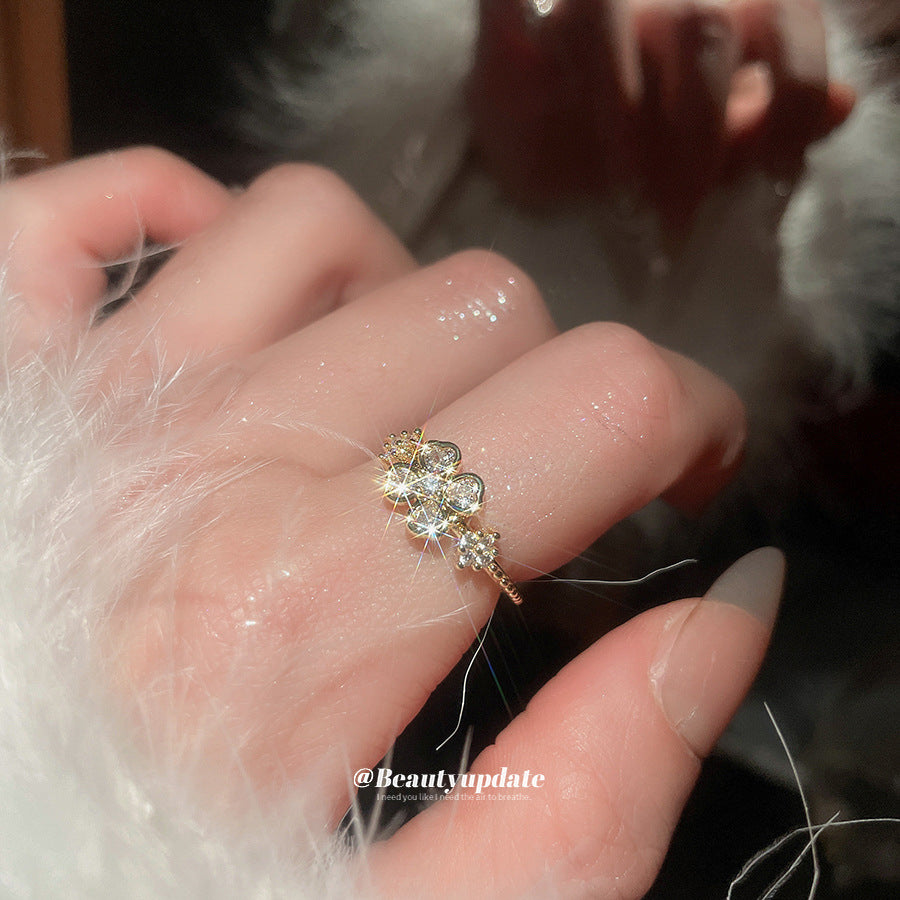 Anello Aperto Elegante Minimalista da Donna in Rame con Zirconia a Forma di Fiore, Design Geometrico e Sensazione di Lusso