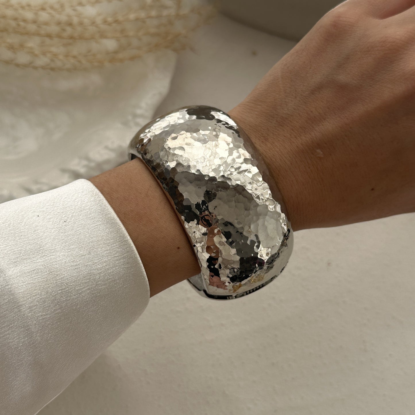 Bracciale alla moda con polsino largo in lega placcata oro, stile hip-hop e geometrico