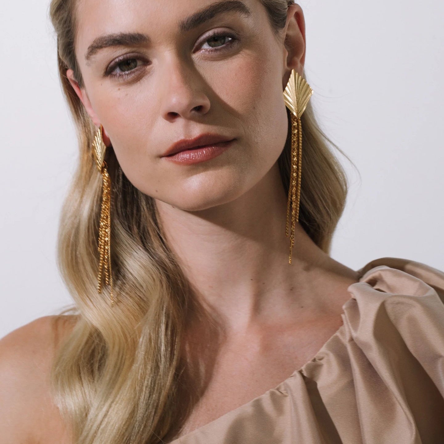 Aretes de lujo de acero inoxidable con borlas para mujer con forma geométrica y chapado en oro al vacío PVD