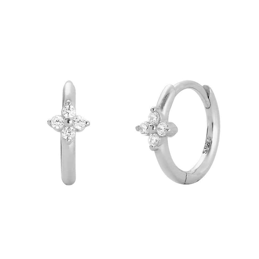 Elegante juego de joyas de plata esterlina 925 con trébol de cuatro hojas para mujer con collar, pulsera y aretes con colgante floral chapado