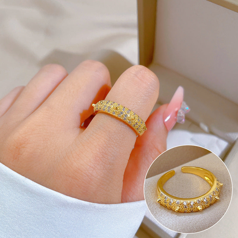 Minimalist Sweet Geometric Round Brass Plated Rhinestone Ring for Women and Men
