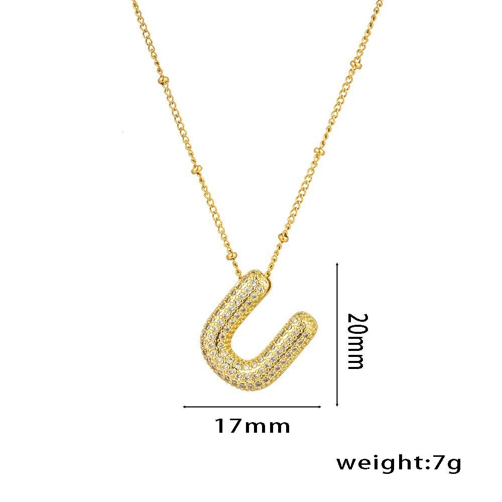 Collana da Donna con Ciondolo a Lettera, Design Geometrico Minimalista, in Ottone Placcato Oro con Zirconi Micro-Pavé