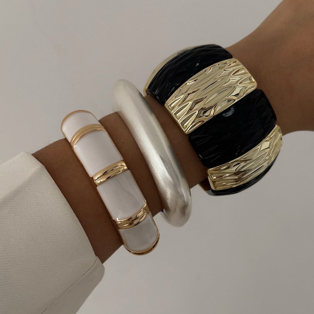 Vintage Geometric Enamel Plated Alloy Bracelet for Women