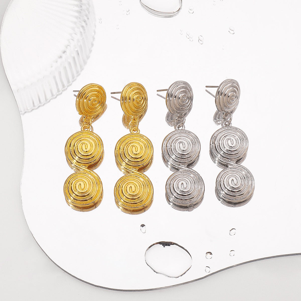 Pendientes de aro geométricos vintage franceses de aleación para mujer con textura espiral y acabado galvanizado