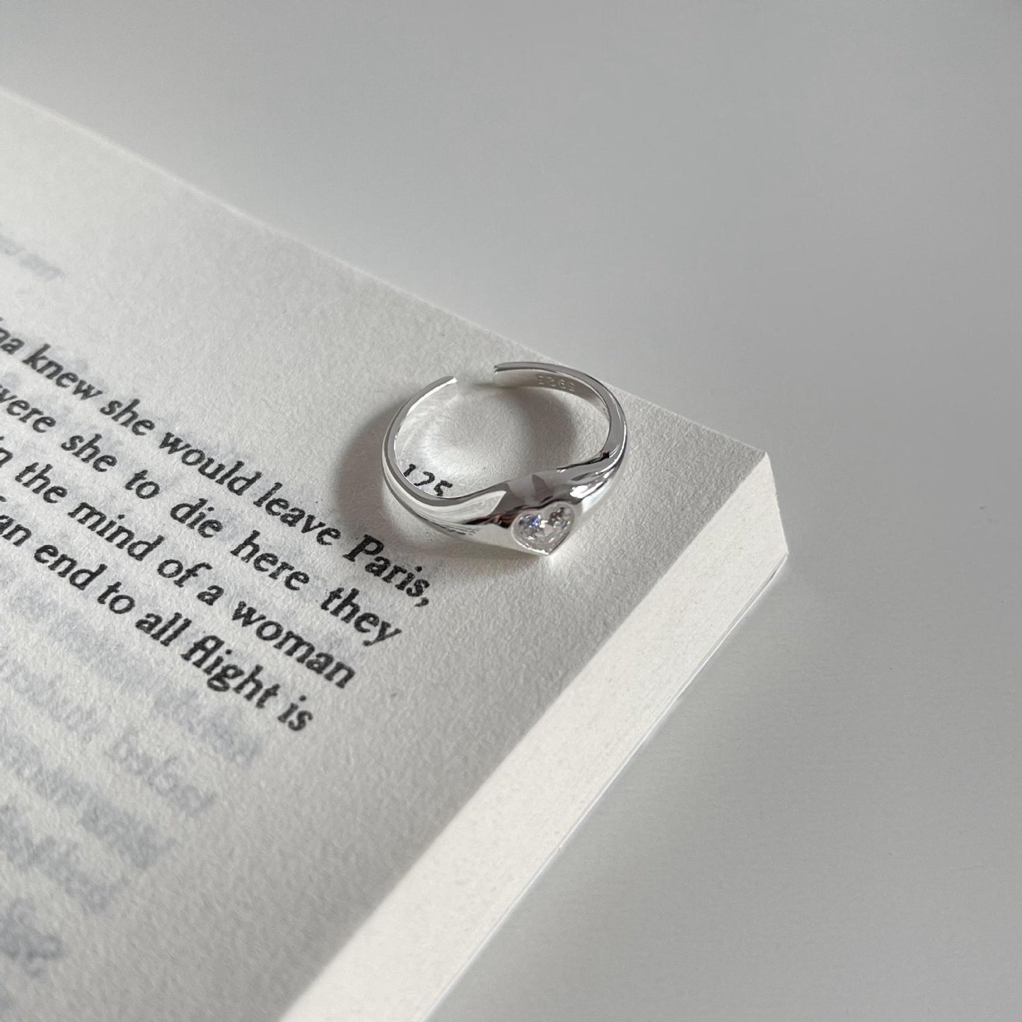 Minimalist Heart-Shaped 925 Sterling Silver Ring with Zircon Inlay for Women