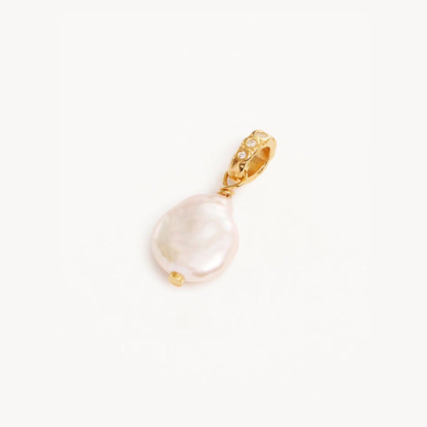 Vintage Gold Plated Geometric Round Brass Pearl Pendant Necklace for Women