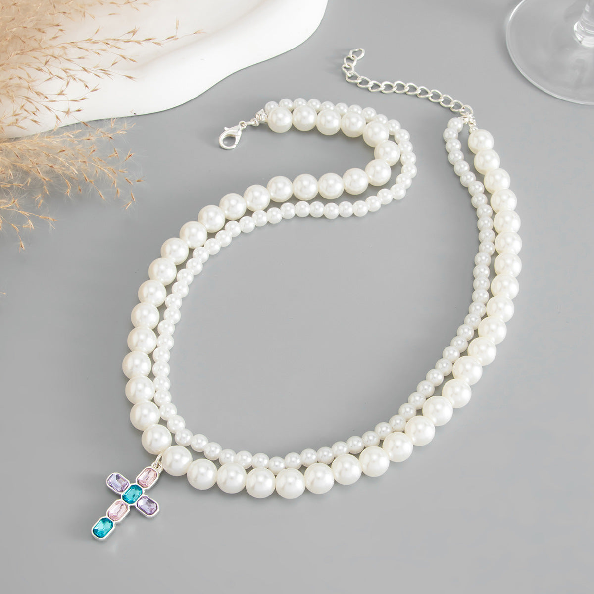 Luxury Rhinestone Inlaid Cross Pendant Zinc Alloy Imitation Pearl Double Layer Necklace for Women