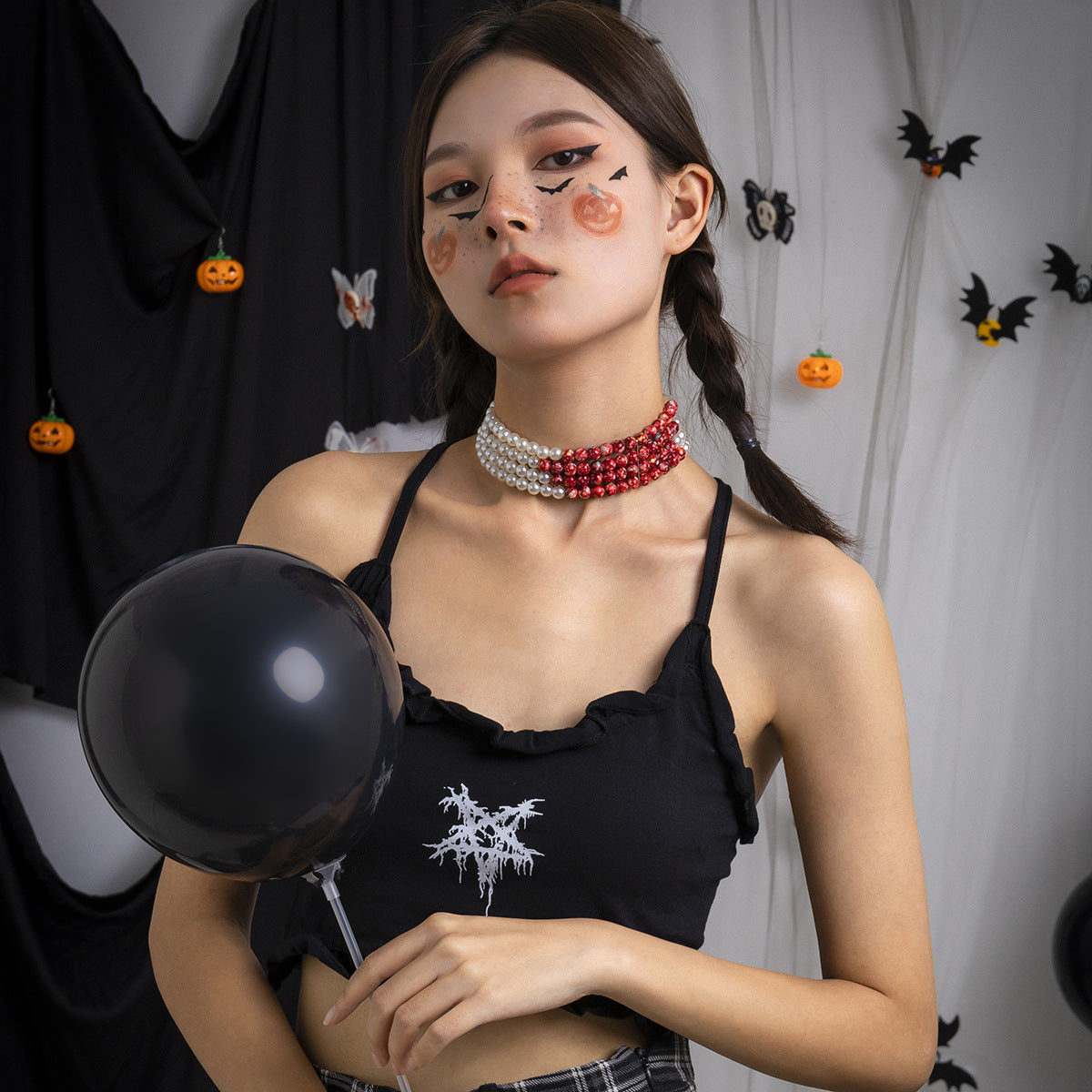 Collar Minimalista Redondo con Temática de Vampiro con Colgante de Perla de Imitación en Cadena de Perlas para Mujer