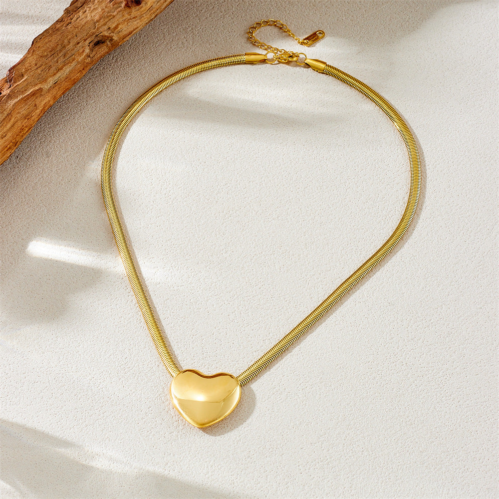 Fashionable Minimalist Heart-Shaped Stainless Steel Gold-Plated Snake Chain Necklace for Women