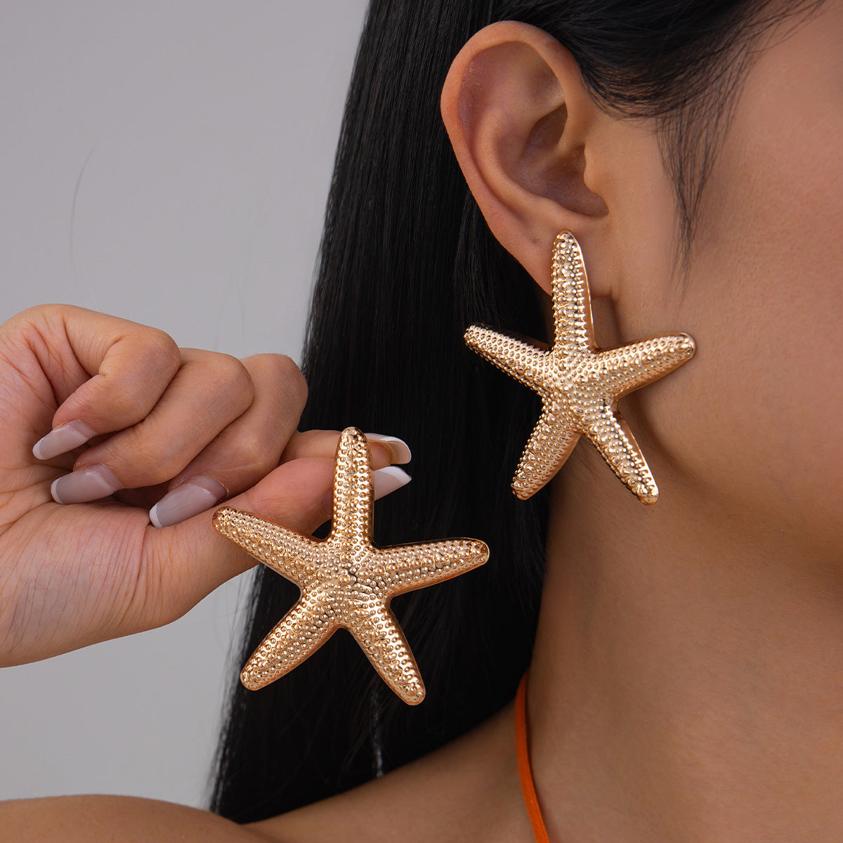 Vacation Style Star-Shaped Geometric Metal Stud Earrings for Women with Electroplated Finish and Beach-Inspired Design