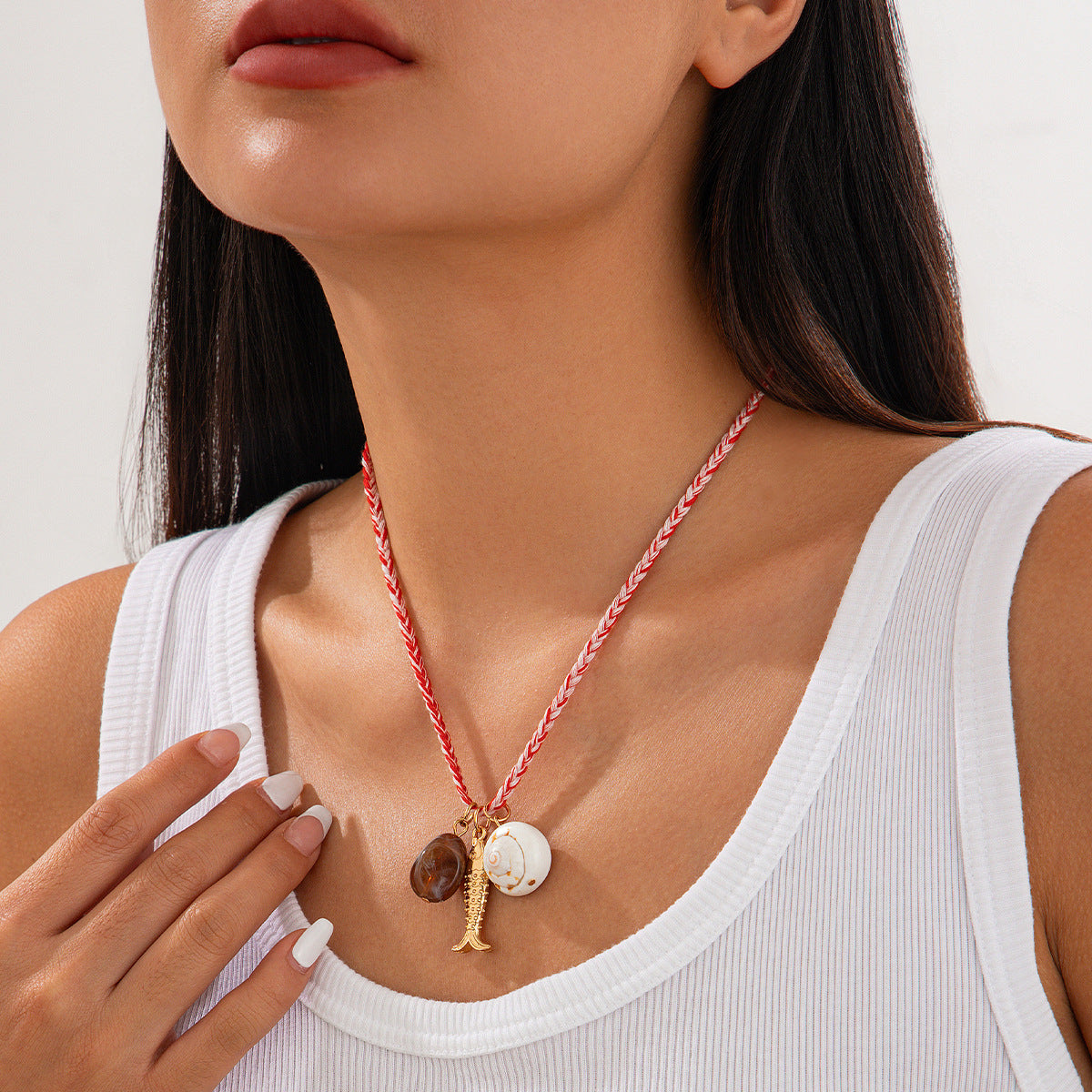 Collana da Donna in Lega a Forma di Pesce in Stile Vacanza con Finitura Placcata e Strati di Perline