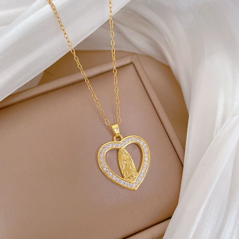 Collana minimalista in acciaio al titanio a forma di cuore con intarsio completo di strass da donna, delicata catena clavicola