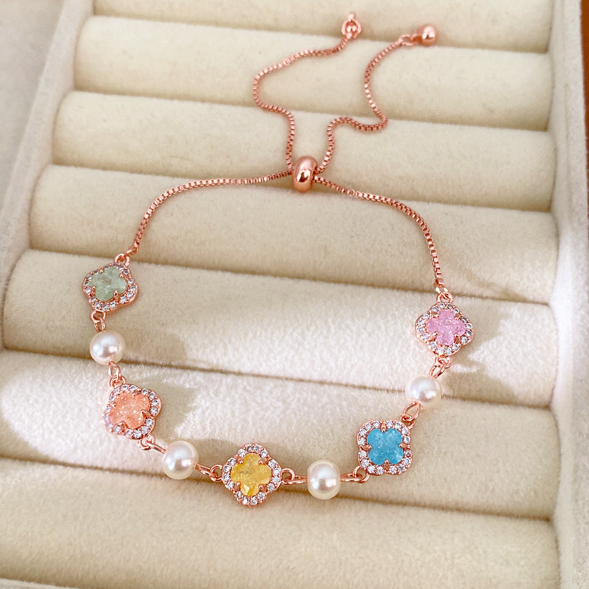 Luxury Sweet Oval Geometric Floral Brass Inlaid Cubic Zirconia Pearl Adjustable Bracelet for Women