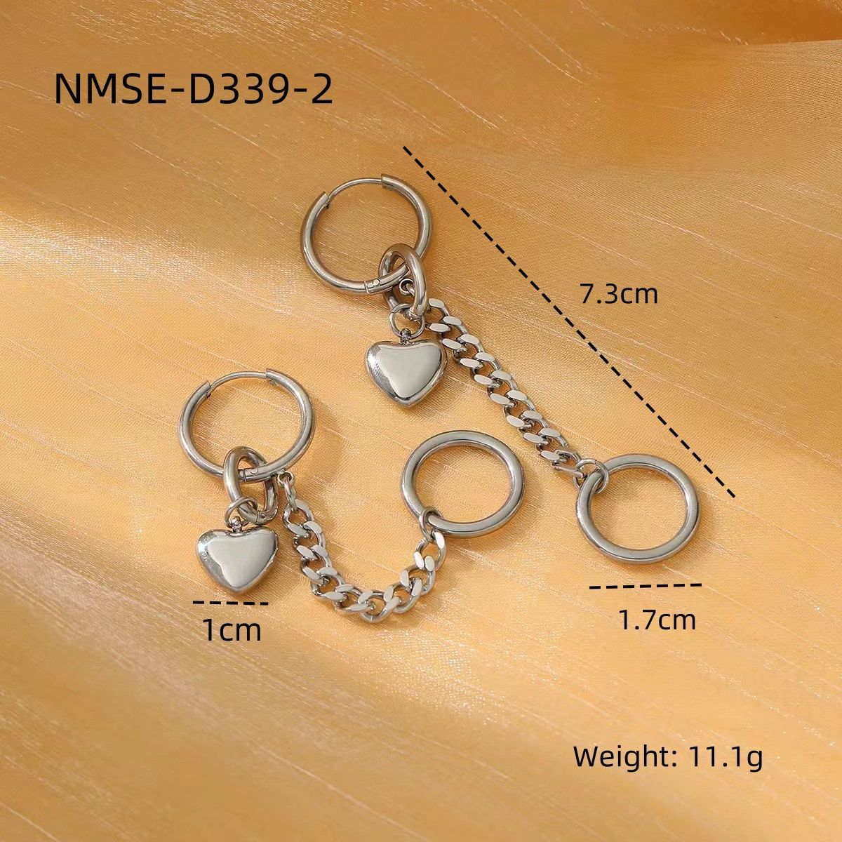 Orecchini a perno da donna in acciaio inossidabile a forma di cuore, minimalisti ed eleganti, con finitura placcata