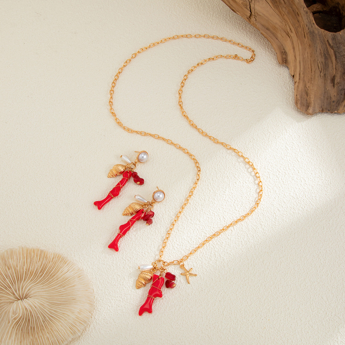 Sweet Plated Alloy Animal Conch Starfish Pendant Necklace for Women