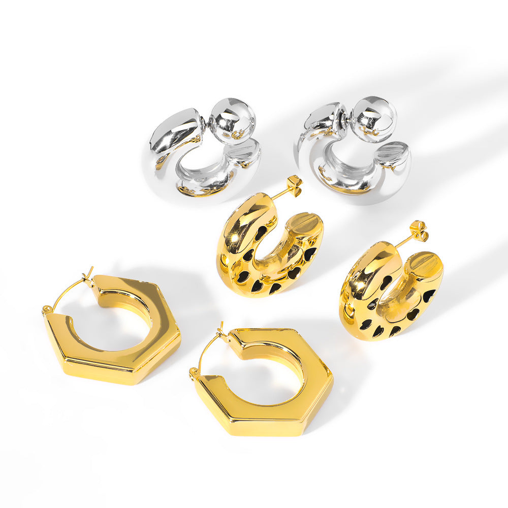 Minimalist Geometric C-Shaped Hollow Stainless Steel Earrings for Women with Vacuum Electroplated 18K Gold Finish