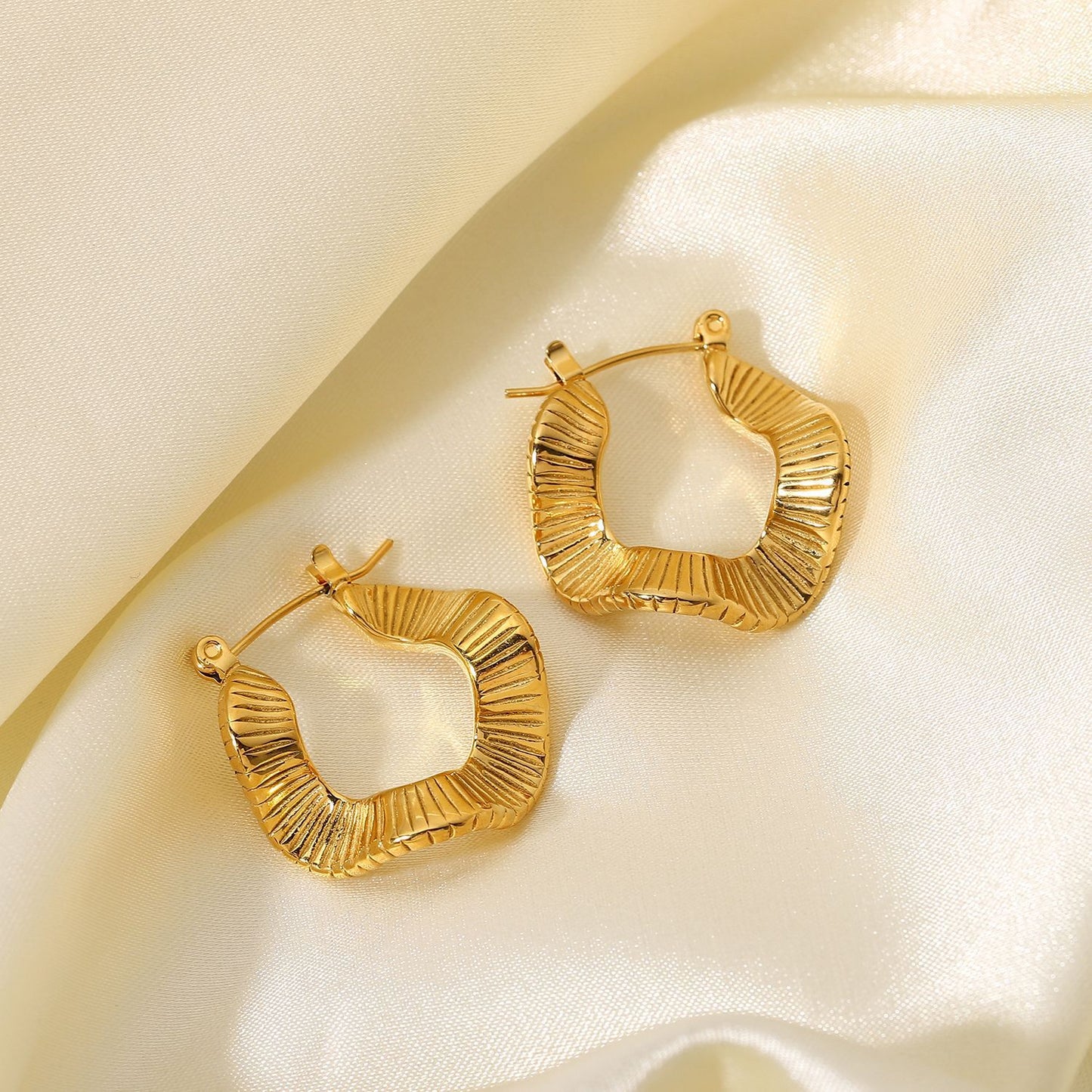 Vintage-Inspired Geometric Titanium Steel Stud Earrings with 18K Gold Plating for Women