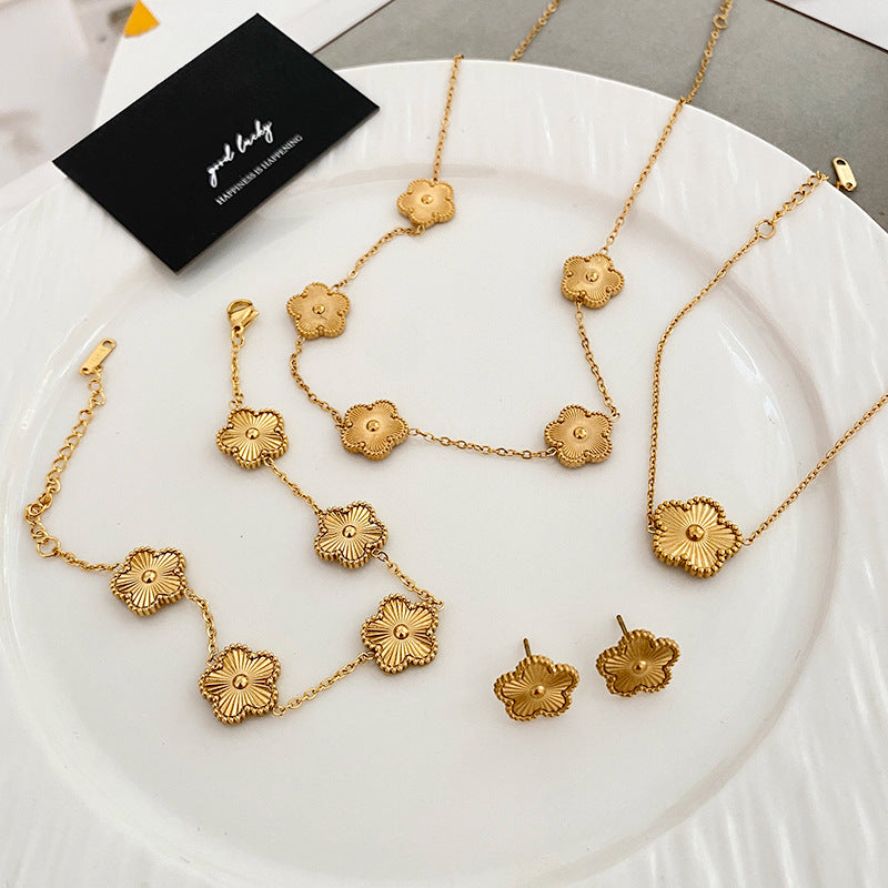 Luxury Gold Plated Laser Floral Titanium Steel Necklace for Unisex