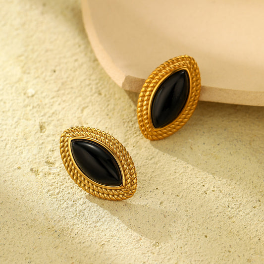 Pendientes de mujer de acero de titanio con ónix negro minimalista y moderno, con forma de marquesa y acabado chapado