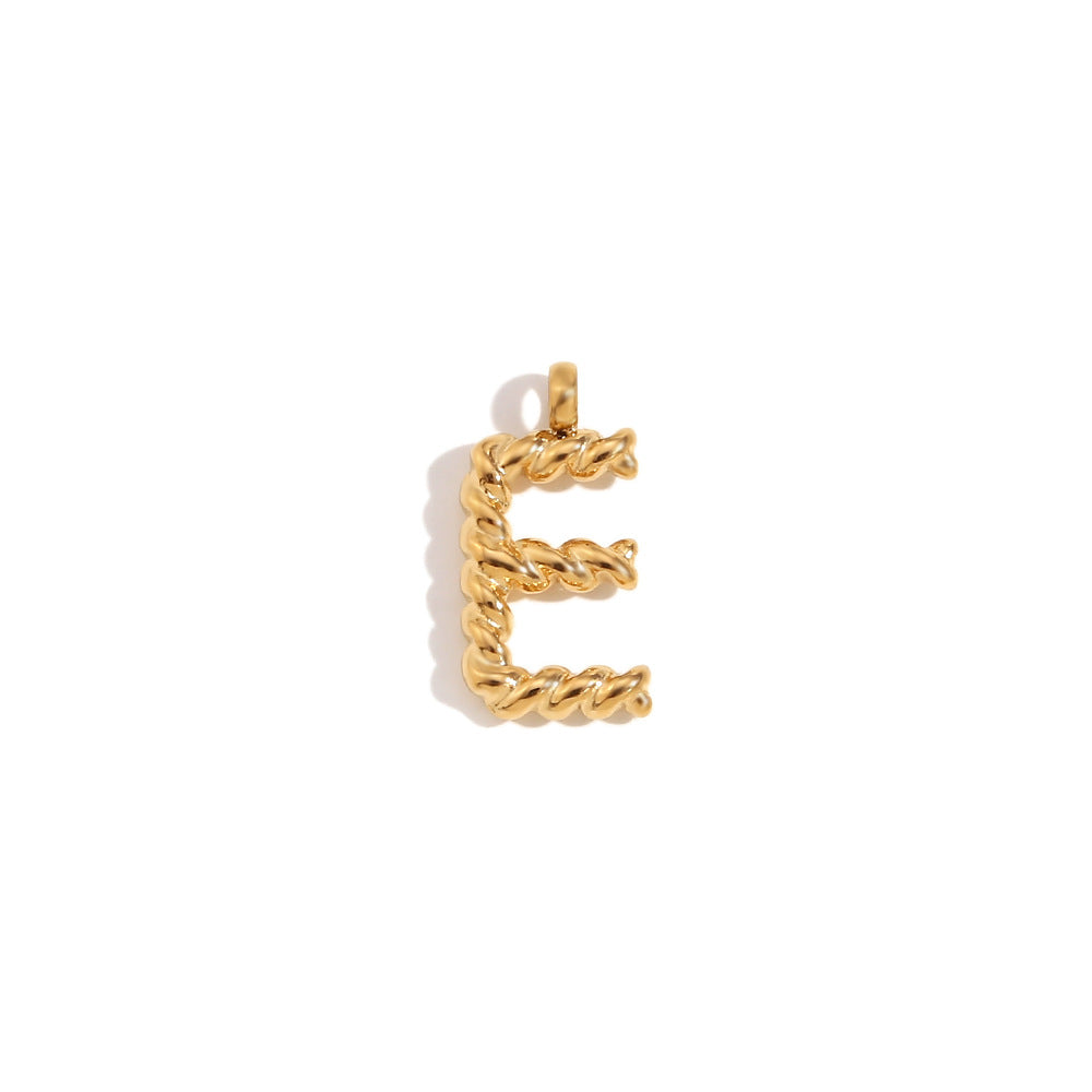 Colgante minimalista de acero inoxidable chapado en oro de 18 quilates con mini letra retorcida para mujer