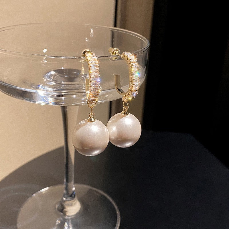 Orecchini a perno con perle stile vintage francese elegante con perni in acciaio placcato per donna, uso quotidiano, design rotondo geometrico minimalista, look di lusso