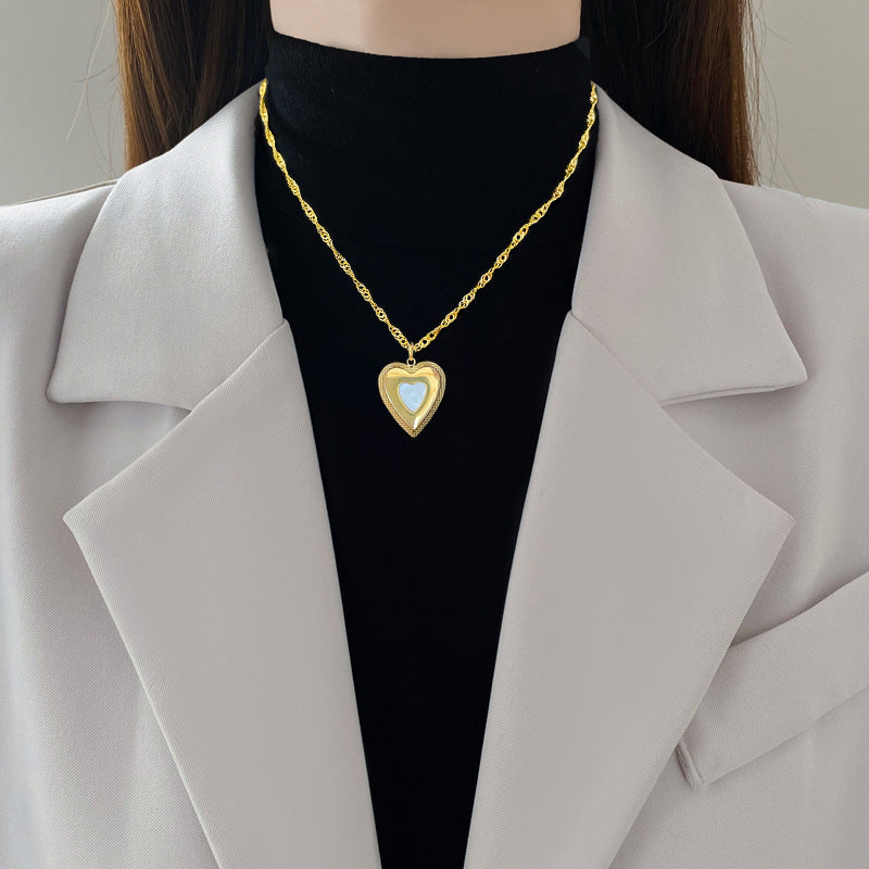 Collana Minimalista a Cuore in Acciaio al Titanio con Placcatura in Oro per Donna e Uomo, Gioielli con Pendente a Catena per Clavicole