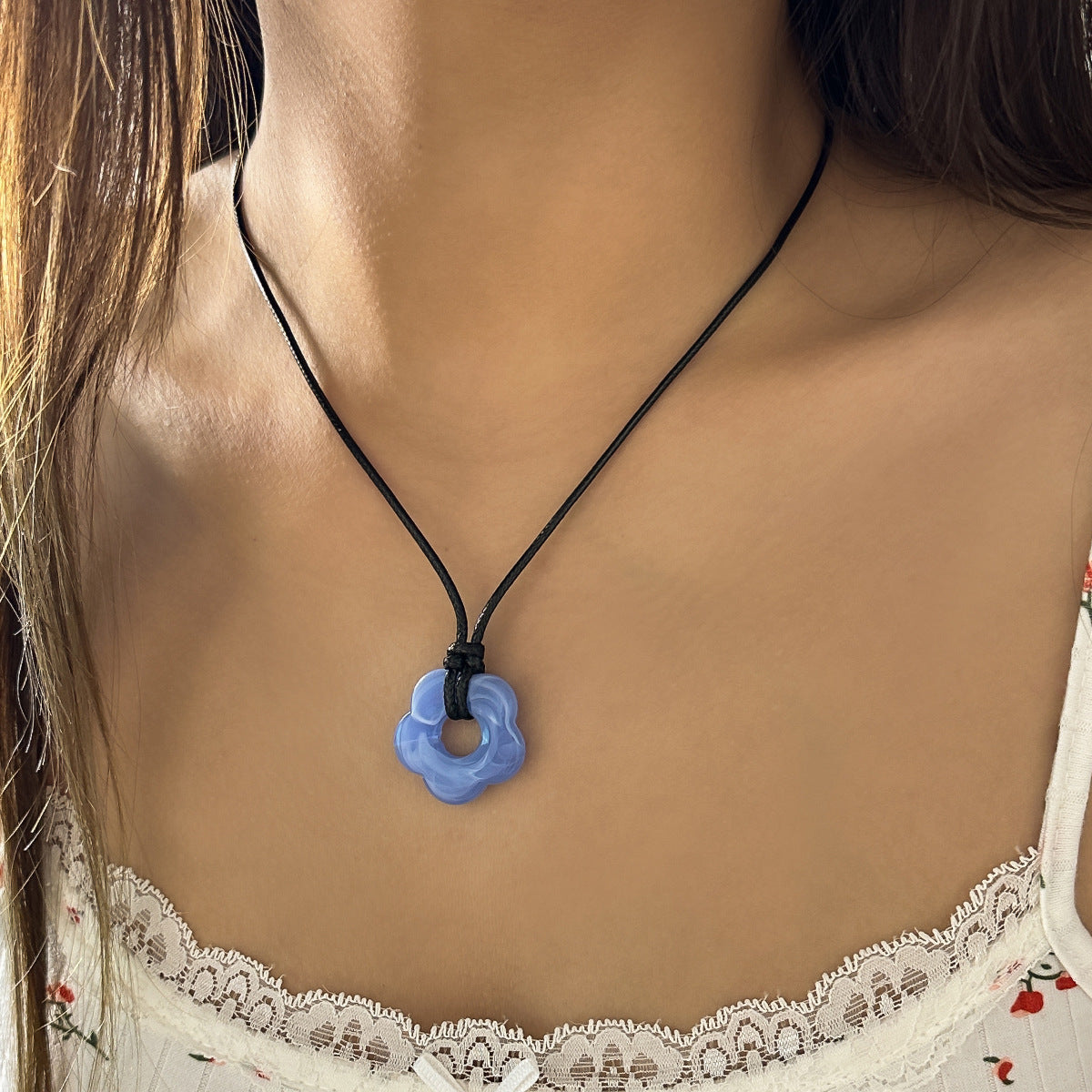Minimalist Floral Acrylic Pendant Necklace for Women