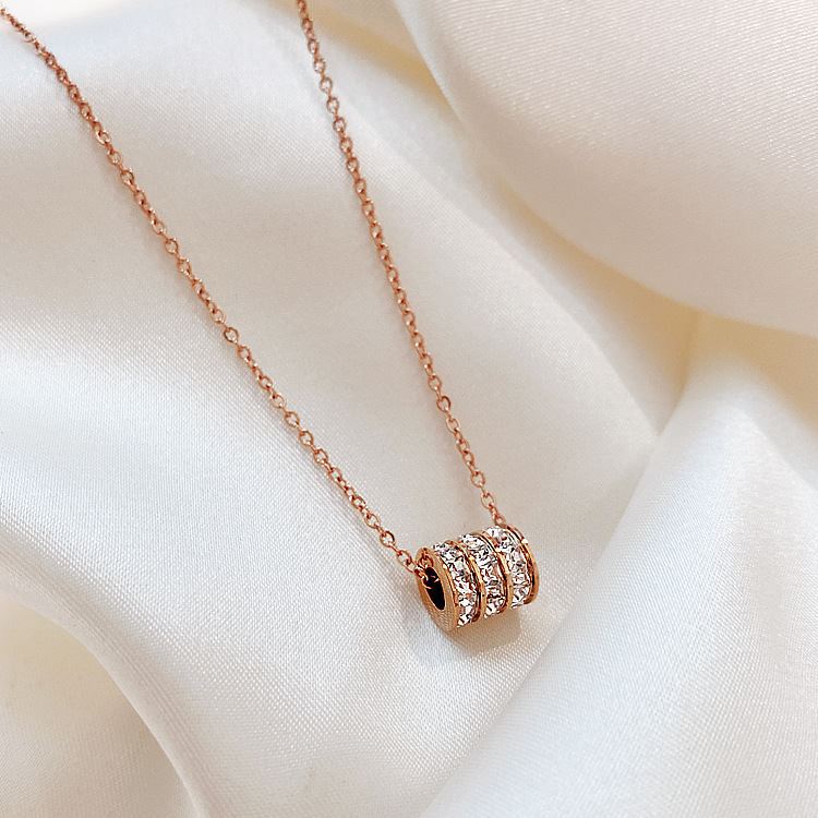 Minimalist Titanium Steel Plated 18K Gold Silver Rose Gold Clavicle Necklace with Irregular Shape Design