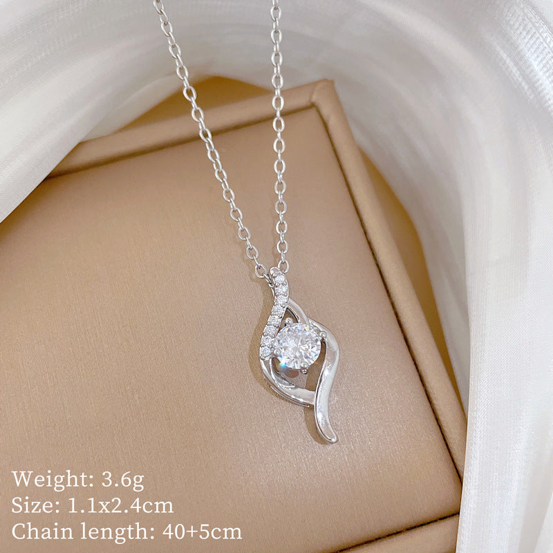 Minimalist Sweet Geometric Titanium Steel Necklace with Rhinestone Inlay Brass Pendant for Unisex