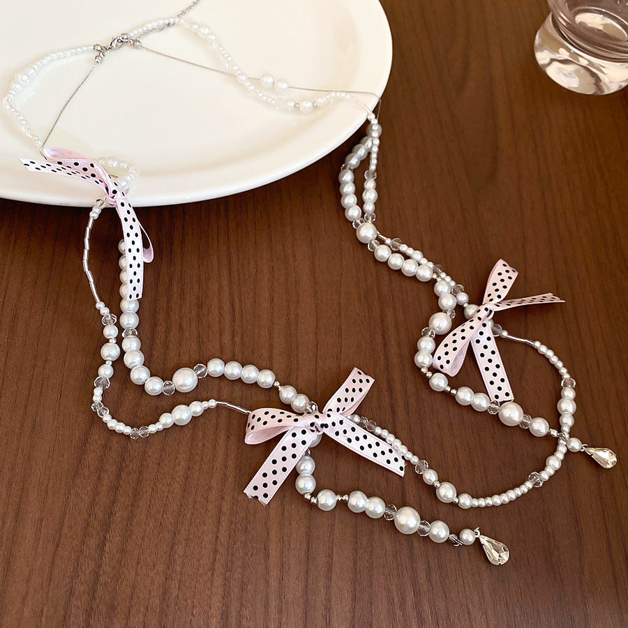 Elegante Collana Pendente con Fiocco di Strass in Stile Francese con Dettagli in Perle Sintetiche, Delicata Catenina per Maglione da Donna, Chic Minimalista per l'Uso Quotidiano