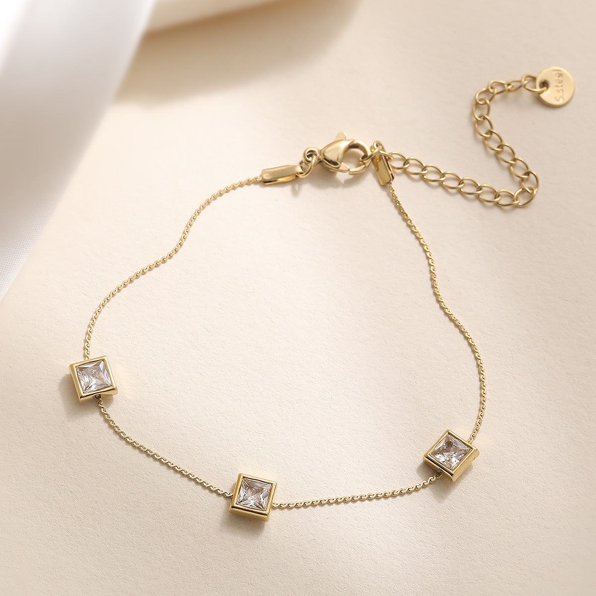 Minimalist Luxury 18K Gold Plated Geometric Stainless Steel Bracelet with Cubic Zirconia for Women