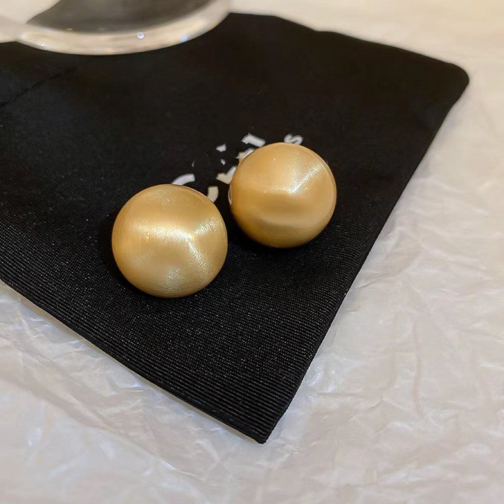 Orecchini da Donna a Cerchio Geometrico in Metallo e a Perno a Cuore, Stile Vintage con Finitura Placcata