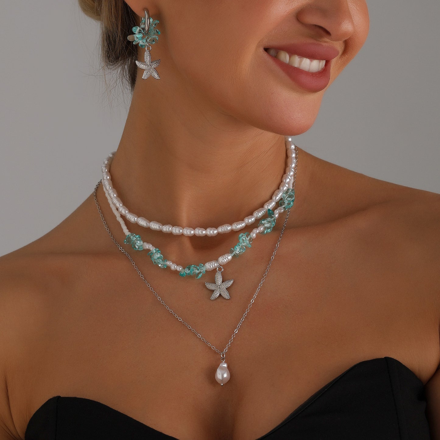 Sweet Streetwear Geometric Starfish Alloy Necklace with Crystal and Imitation Pearl Plated Finish Multi-layer Cable Chain for Women